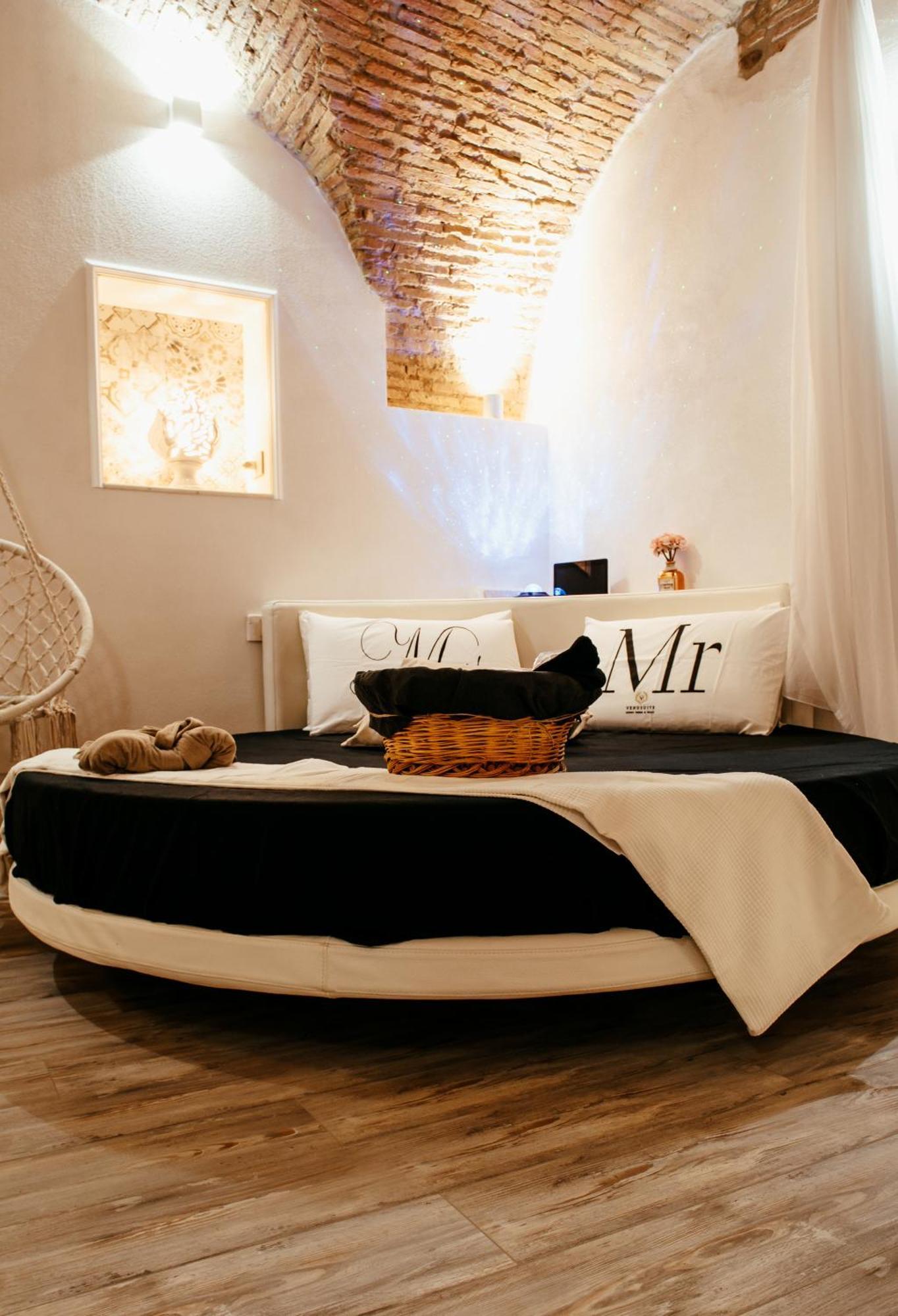 Venusuite Venosa - Luxury House, Spa & Relax - المظهر الخارجي الصورة
